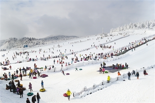 武隆仙女山户外滑雪场景区