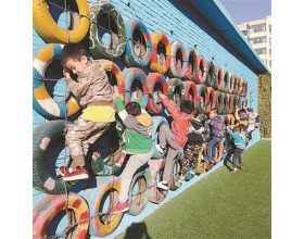 冬天寒冷我不怕户外活动笑哈哈