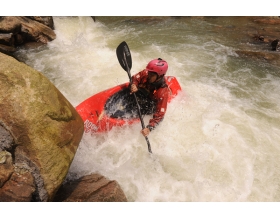 年度旅游景区人气奖33、仙龙峡户外运动营地