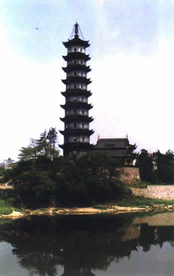 龙虎塔和凤凰塔