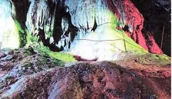 滴水壶乌龙峡旅游风景区