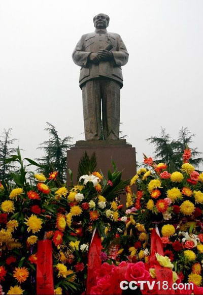 毛泽东铜像广场