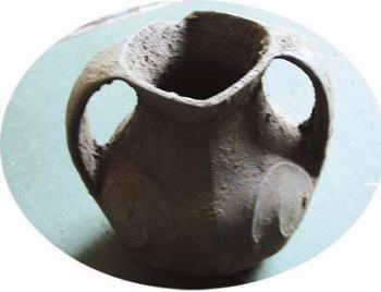 秦汉瓦日石棺墓葬群