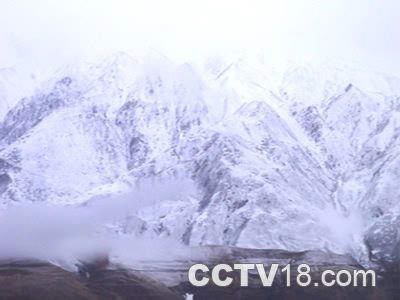 扎日拥康神山位