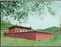 岭·格萨尔王庙