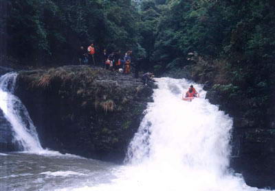 金龙峡生态漂流