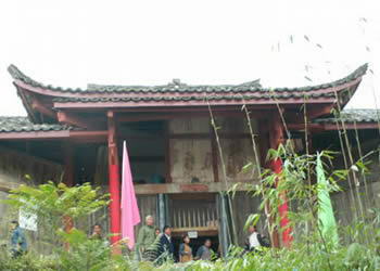 岳飞后裔精忠祠