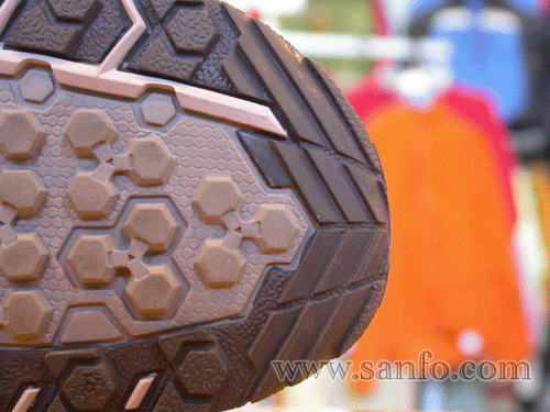 从户外鞋底的花纹看用途[图]