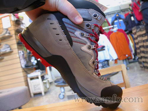 从户外鞋底的花纹看用途[图]