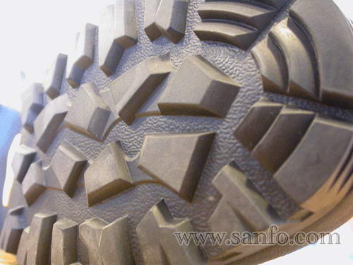 从户外鞋底的花纹看用途[图]