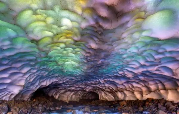 2015年最让人感动的20个旅行瞬间 你记住了几个？