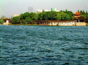 汀堂公园风景图