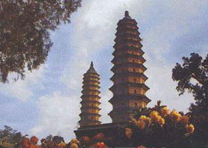 双塔寺风景图