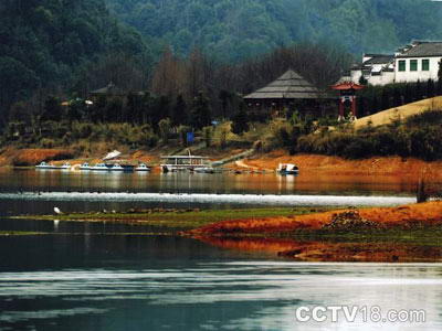 鸳鸯湖风景图
