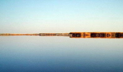 博斯腾湖风景图